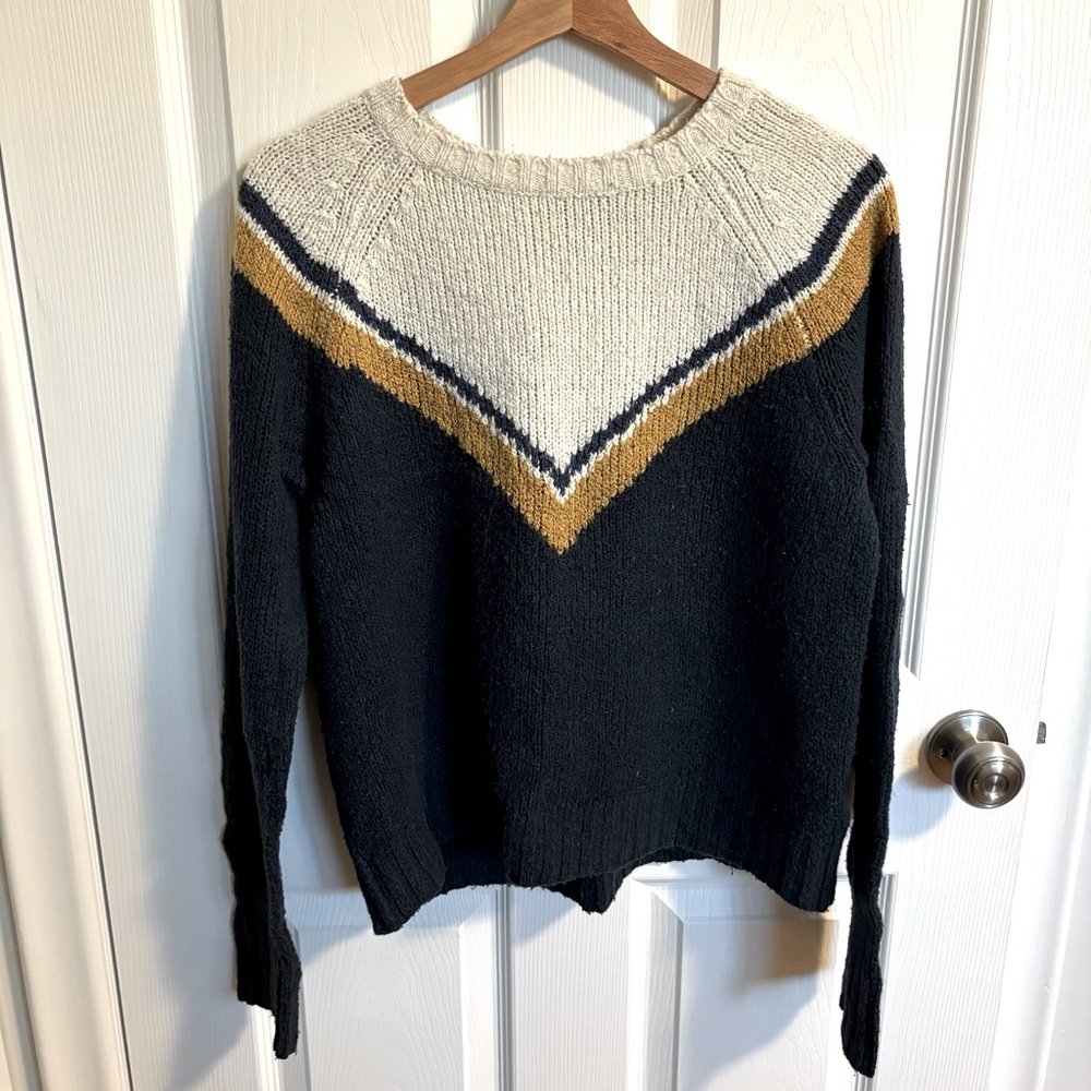 American Eagle Knit Sweater Size S